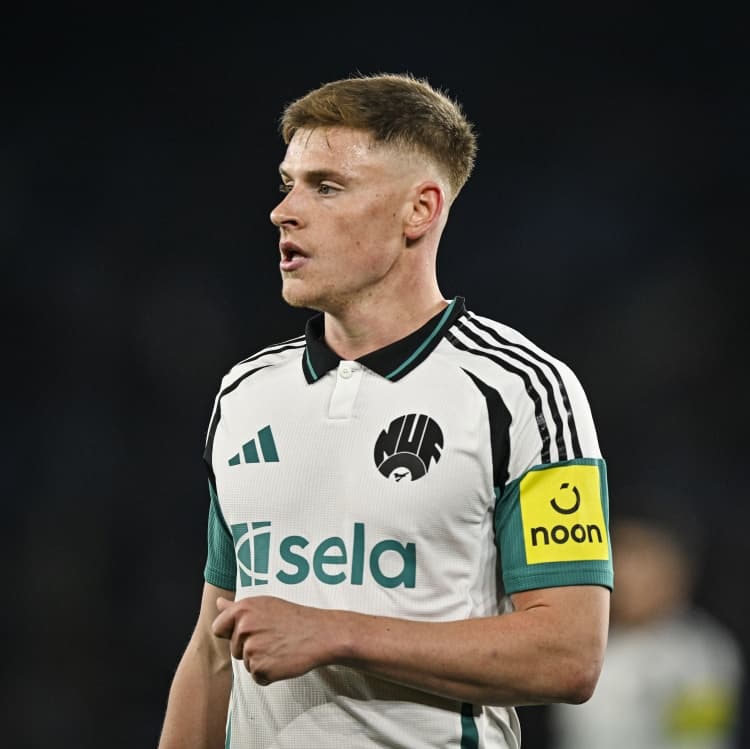 بارنز حول احتمال تمثيل إسكتلندا: "لا ترفض الأمر أبداً".. وسعيد برؤيتهم يتأهلون